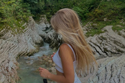 «Лучики счастья: красивые девочки»